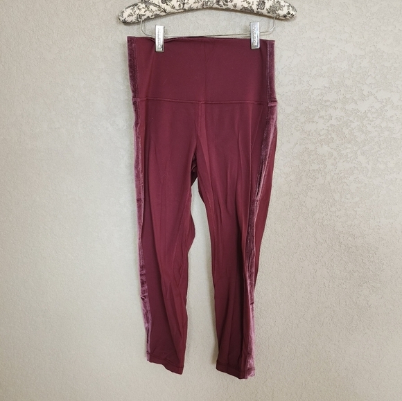 Lululemon align high rise 23in inseam capri style size 10 - Picture 8 of 8